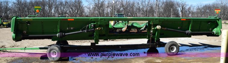 image for item BA9893 2011 John Deere 612C corn head