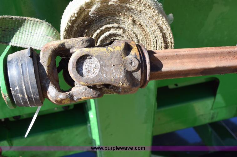 image for item BA9893 2011 John Deere 612C corn head