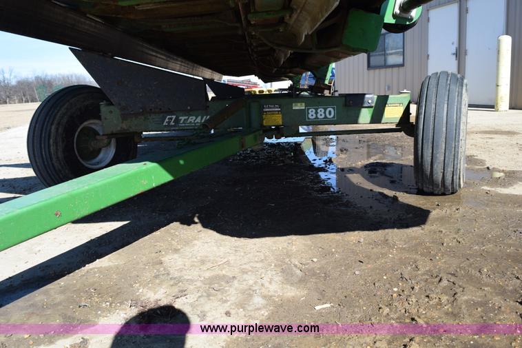 image for item BA9893 2011 John Deere 612C corn head