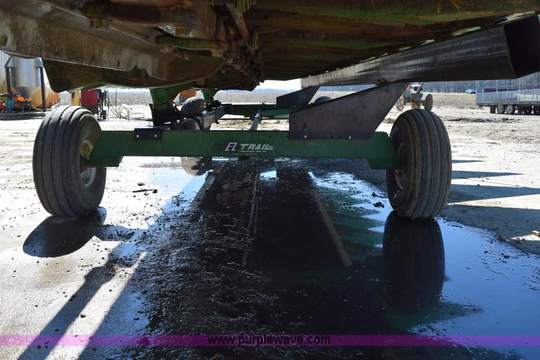 image for item BA9893 2011 John Deere 612C corn head