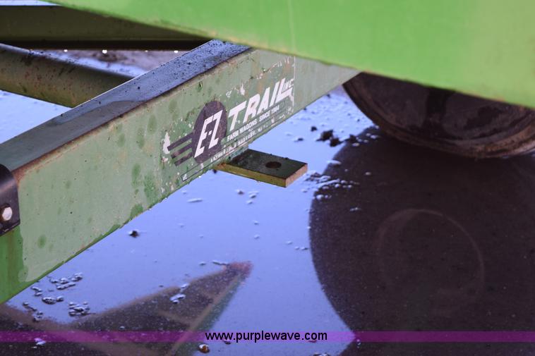 image for item BA9893 2011 John Deere 612C corn head