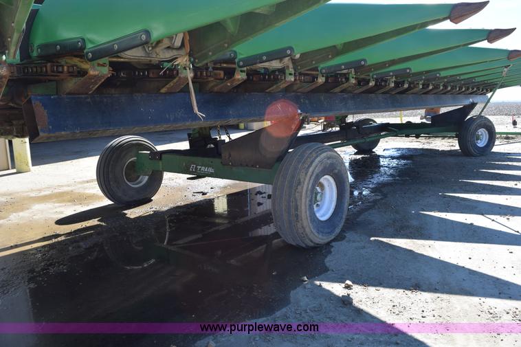 image for item BA9893 2011 John Deere 612C corn head