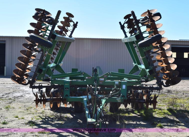 image for item BA9895 2011 John Deere 637 rock disk