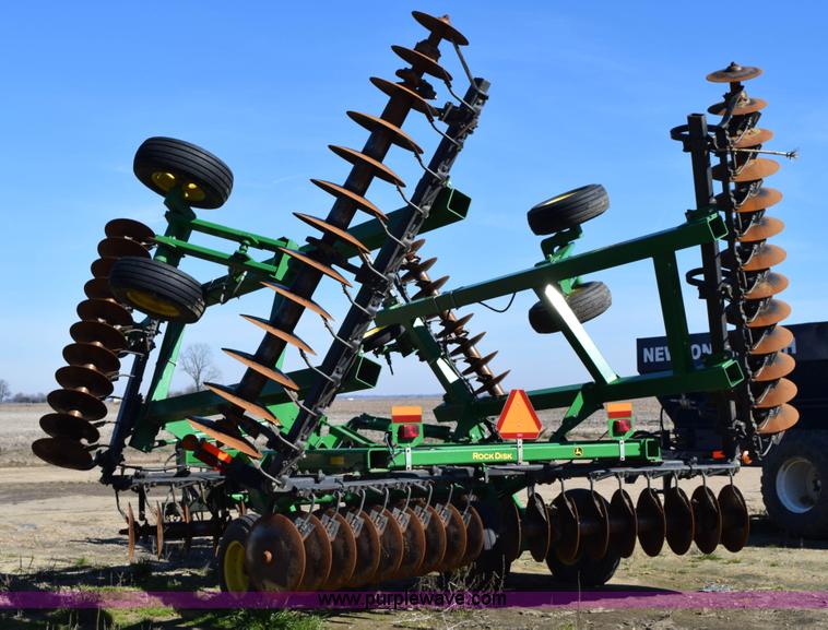 image for item BA9895 2011 John Deere 637 rock disk