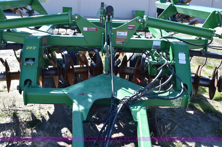 image for item BA9895 2011 John Deere 637 rock disk