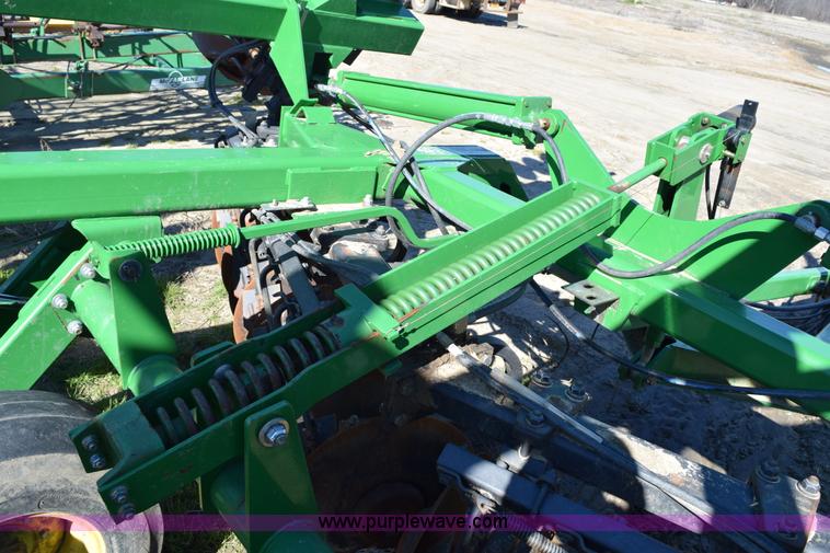 image for item BA9895 2011 John Deere 637 rock disk