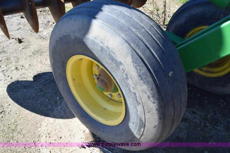 image for item BA9895 2011 John Deere 637 rock disk