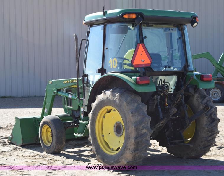 image for item BA9897 2003 John Deere 5220 tractor