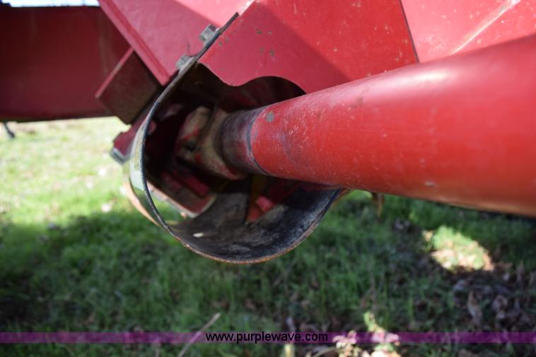 image for item BA9900 2012 Brent 782 grain cart