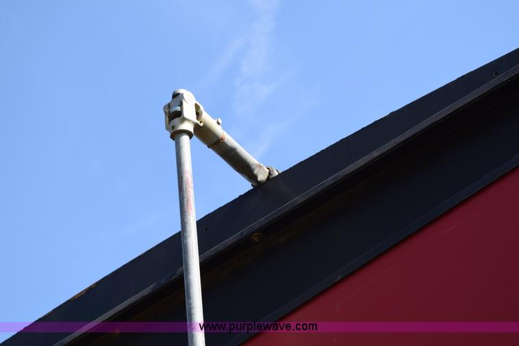 image for item BA9900 2012 Brent 782 grain cart