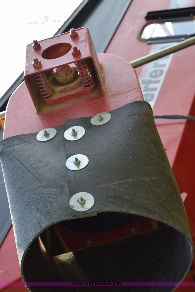 image for item BA9901 2013 Unverferth 6225 grain cart