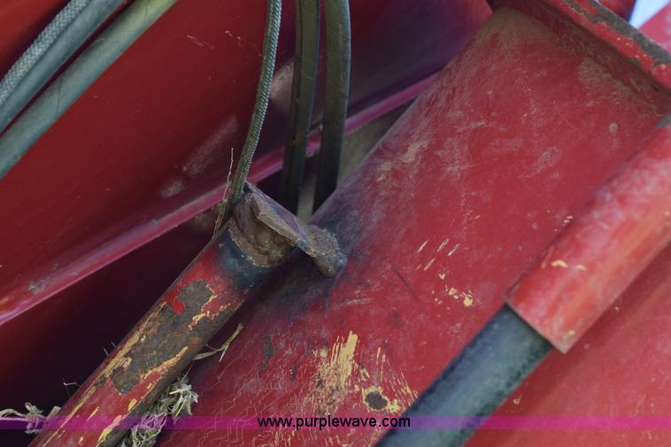 image for item BA9901 2013 Unverferth 6225 grain cart