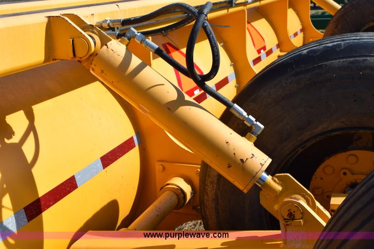 image for item BA9903 2012 Nammco LFS20 20' scraper