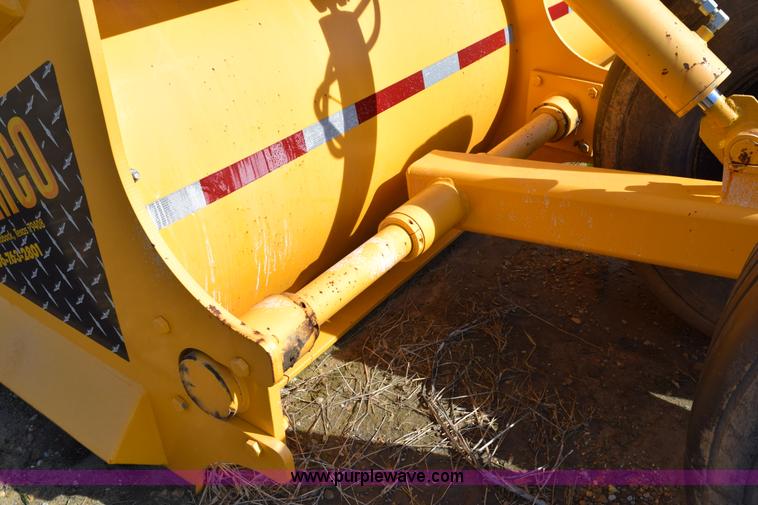 image for item BA9903 2012 Nammco LFS20 20' scraper