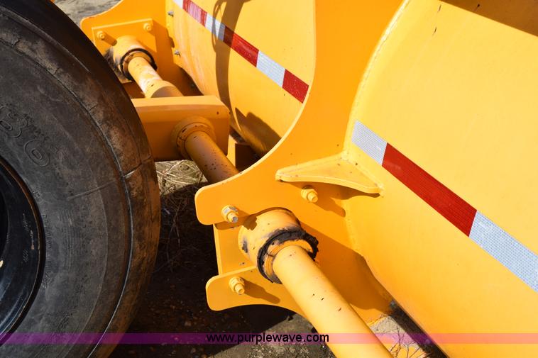 image for item BA9903 2012 Nammco LFS20 20' scraper