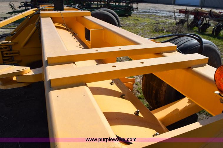 image for item BA9903 2012 Nammco LFS20 20' scraper