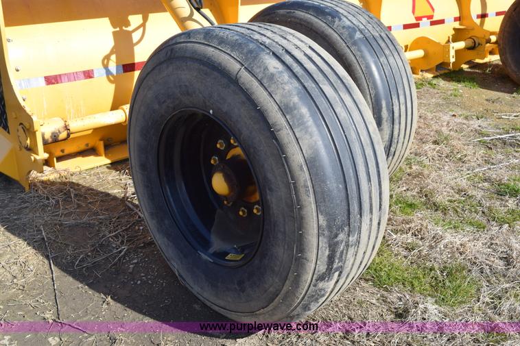 image for item BA9903 2012 Nammco LFS20 20' scraper