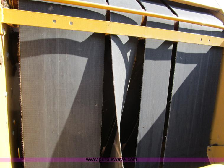 image for item D2309 1996 Vermeer 604L round baler