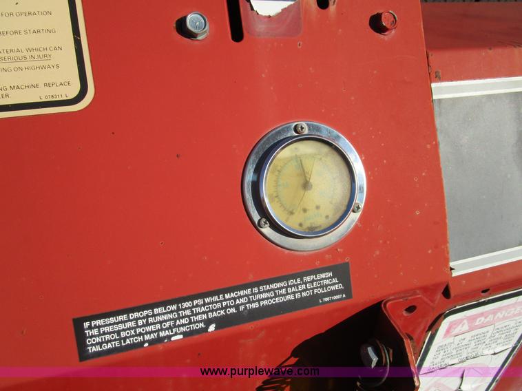 image for item D2310 1995 Case IH 8460 round baler