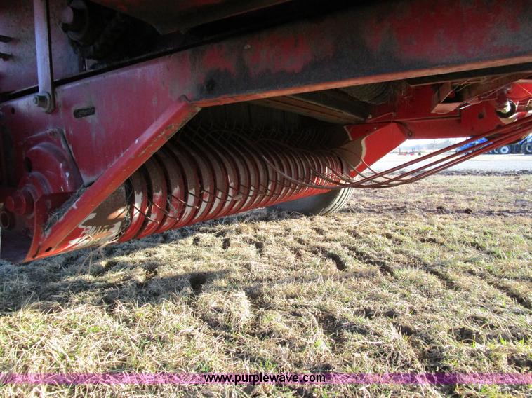image for item D2310 1995 Case IH 8460 round baler