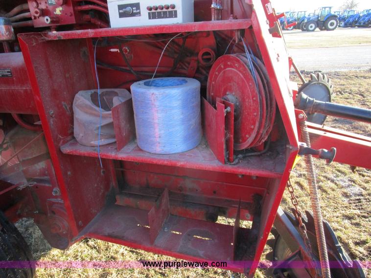 image for item D2310 1995 Case IH 8460 round baler