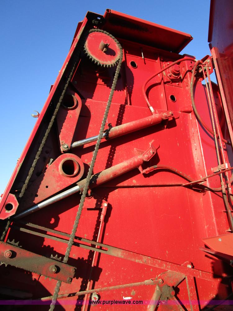 image for item D2310 1995 Case IH 8460 round baler
