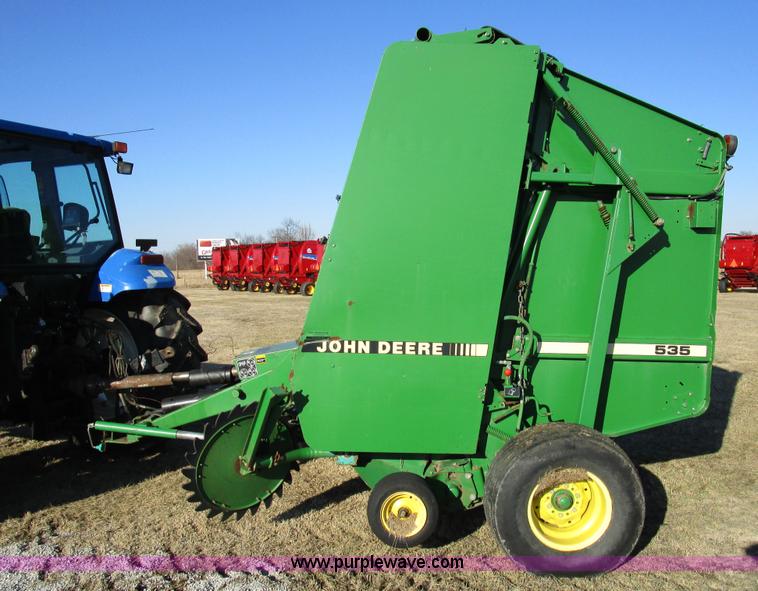 image for item D2311 1995 John Deere 535 round baler