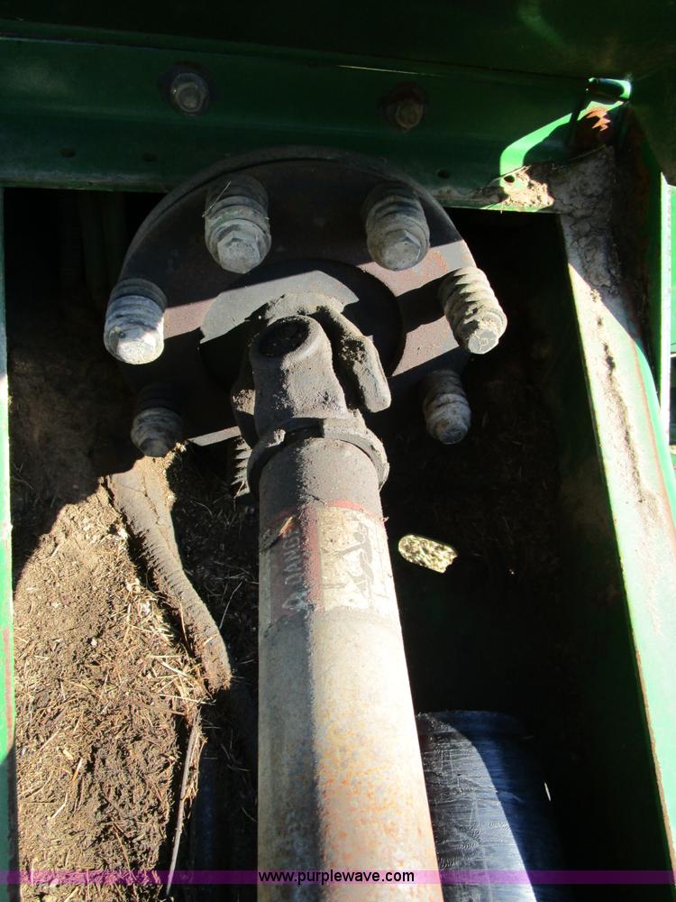 image for item D2311 1995 John Deere 535 round baler