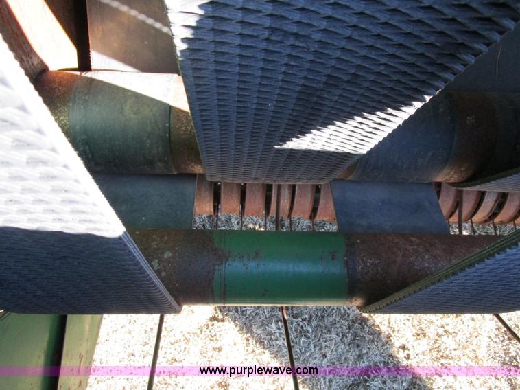 image for item D2311 1995 John Deere 535 round baler