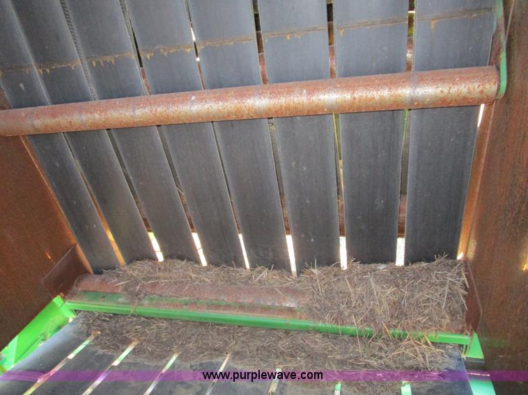 image for item D2311 1995 John Deere 535 round baler