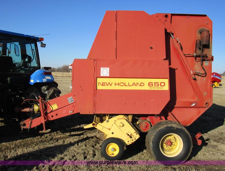 image for item D2312 1991 New Holland 650 round baler