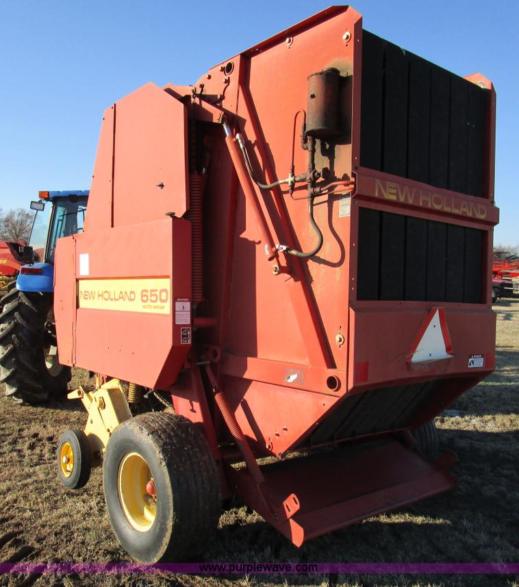 image for item D2312 1991 New Holland 650 round baler
