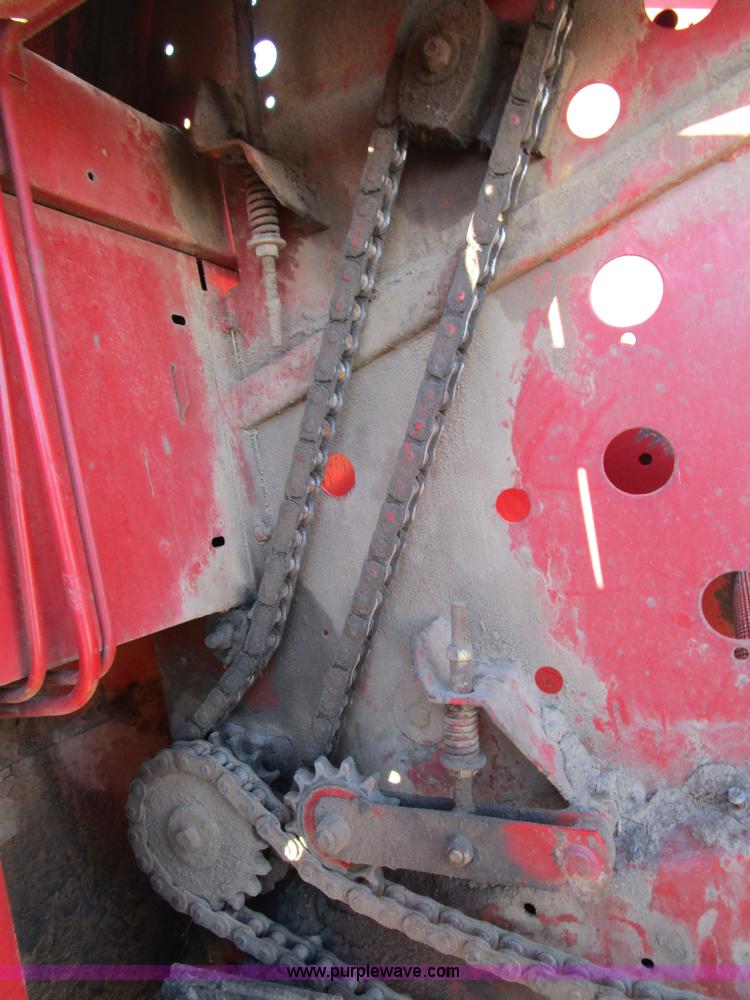 image for item D2312 1991 New Holland 650 round baler