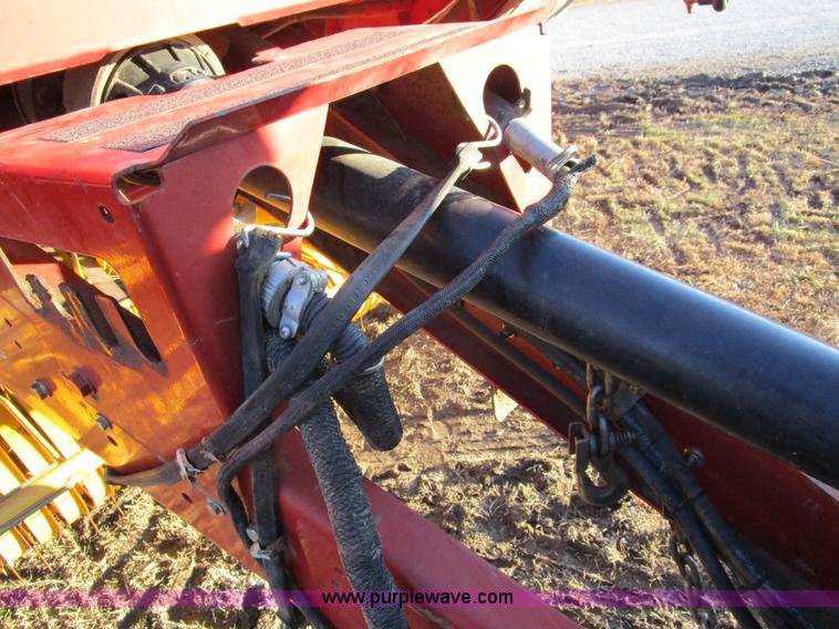 image for item D2315 2006 New Holland BR750 round baler