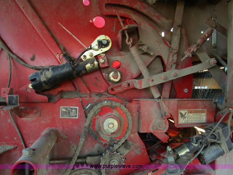 image for item D2315 2006 New Holland BR750 round baler