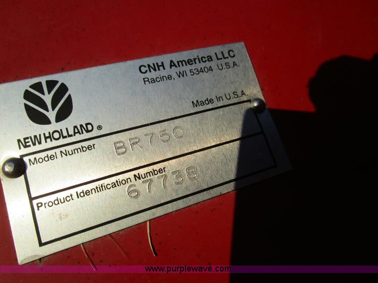 image for item D2315 2006 New Holland BR750 round baler