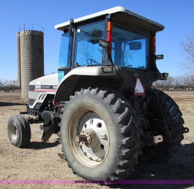 image for item D2317 1993 White 6125 tractor