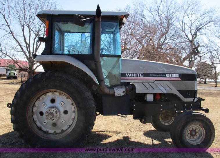 image for item D2317 1993 White 6125 tractor