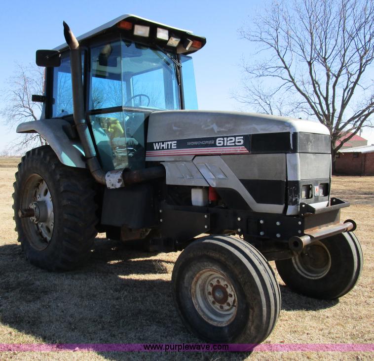 image for item D2317 1993 White 6125 tractor