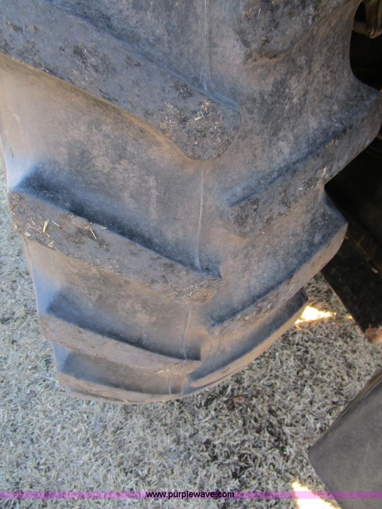 image for item D2317 1993 White 6125 tractor