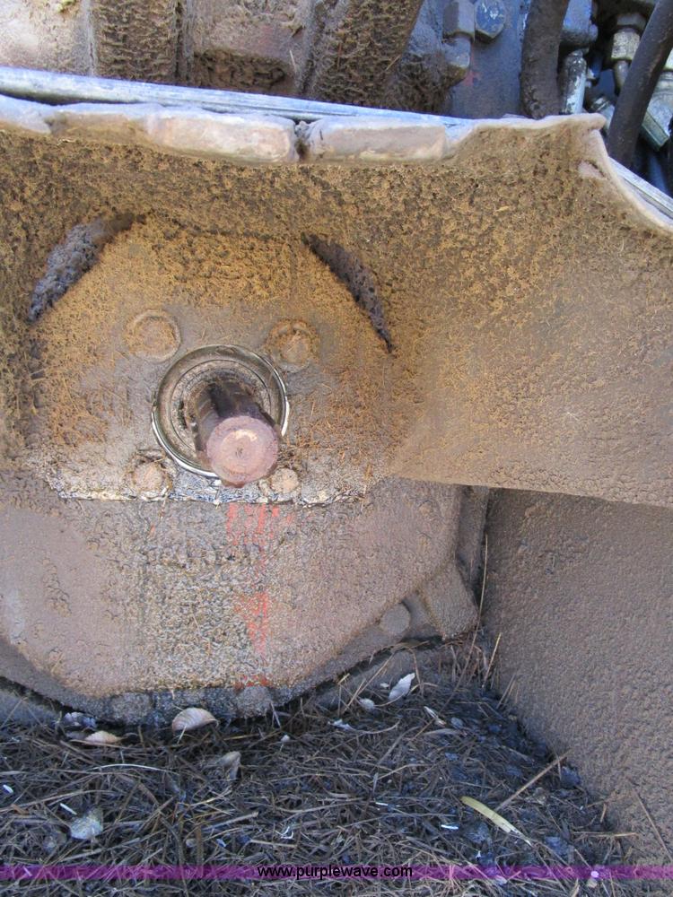 image for item D2317 1993 White 6125 tractor