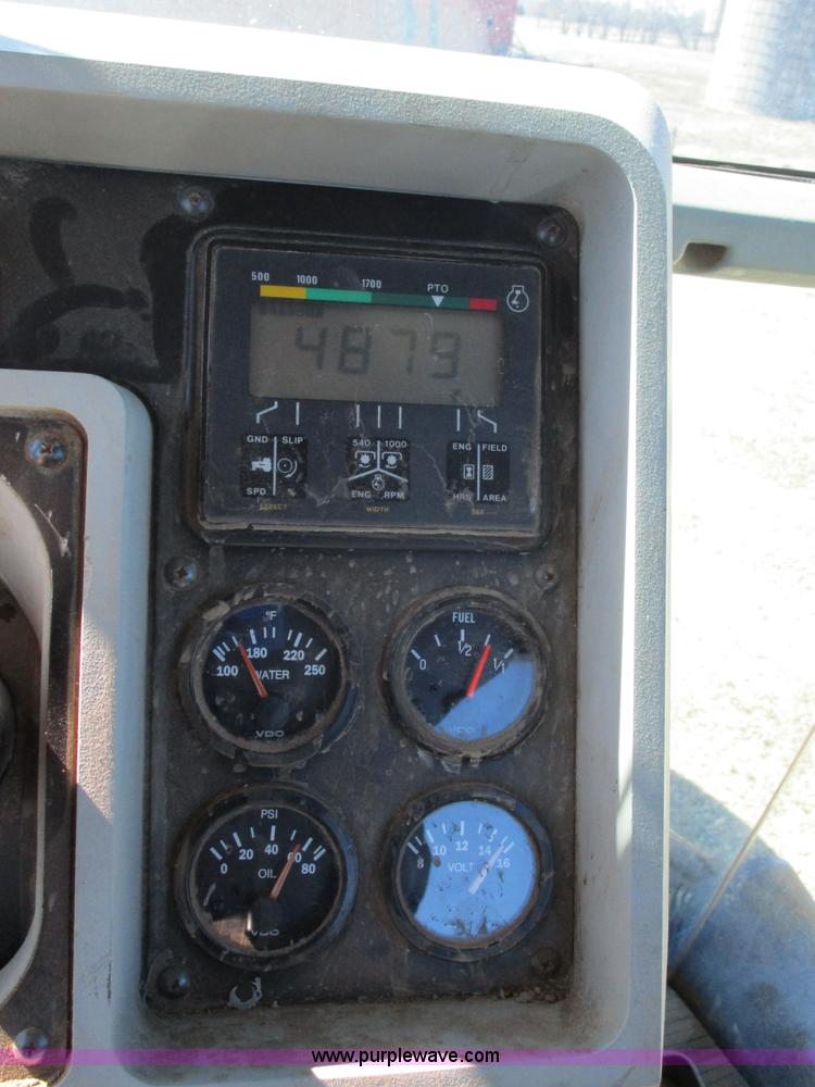 image for item D2317 1993 White 6125 tractor