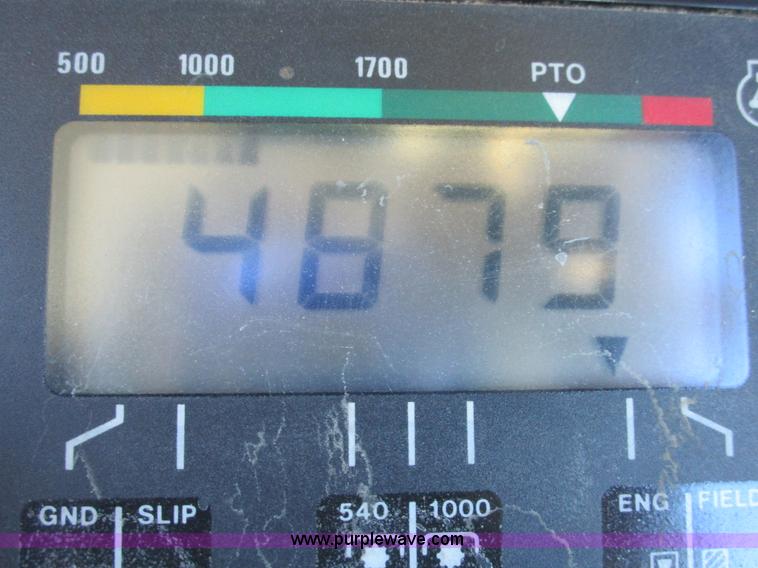 image for item D2317 1993 White 6125 tractor