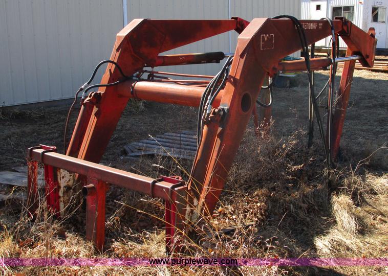 image for item D2317 1993 White 6125 tractor