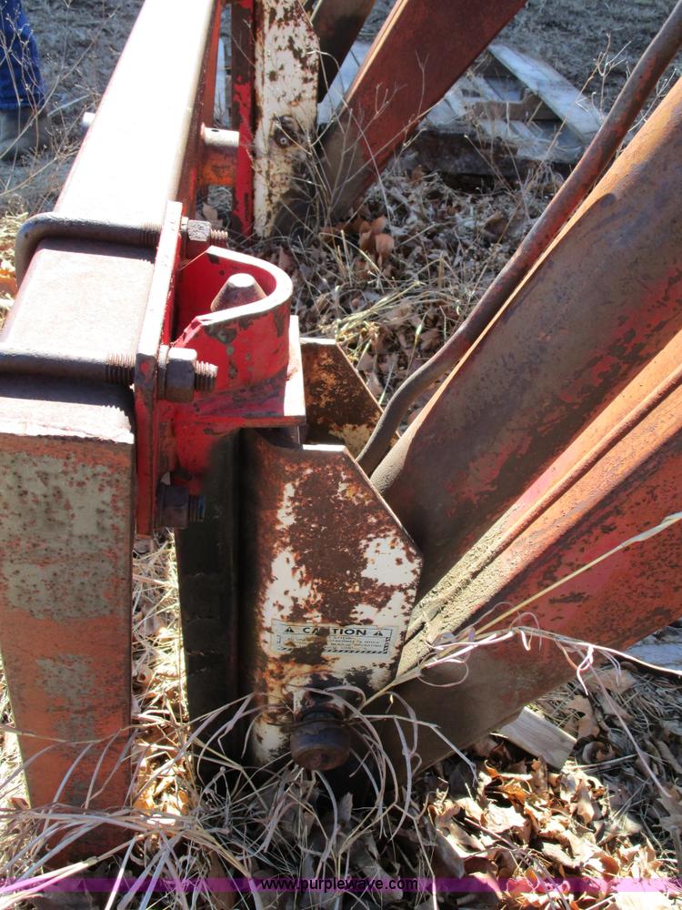 image for item D2317 1993 White 6125 tractor