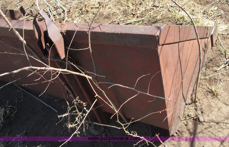 image for item D2317 1993 White 6125 tractor