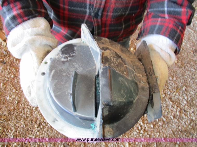 image for item D2318 John Deere 7200 planter