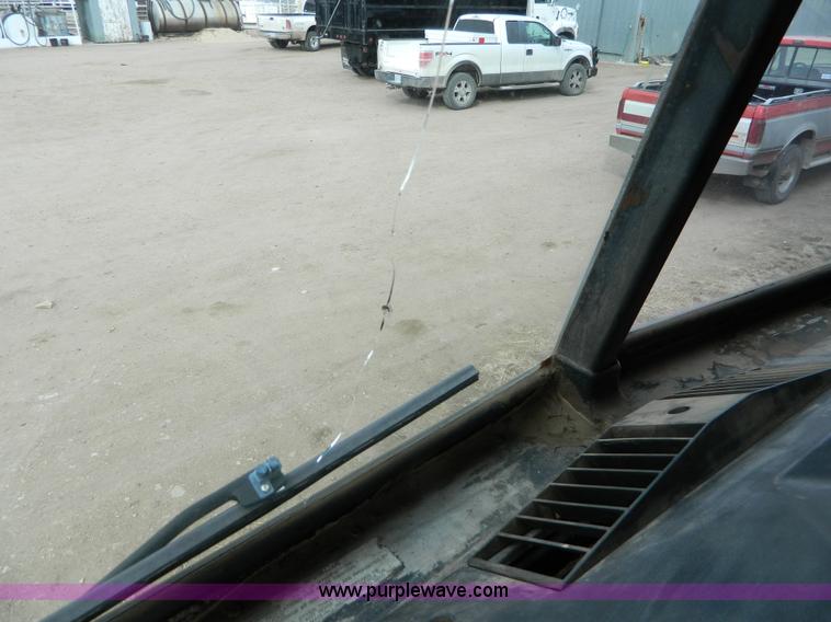 image for item D6140 1989 Freightliner FLA semi truck