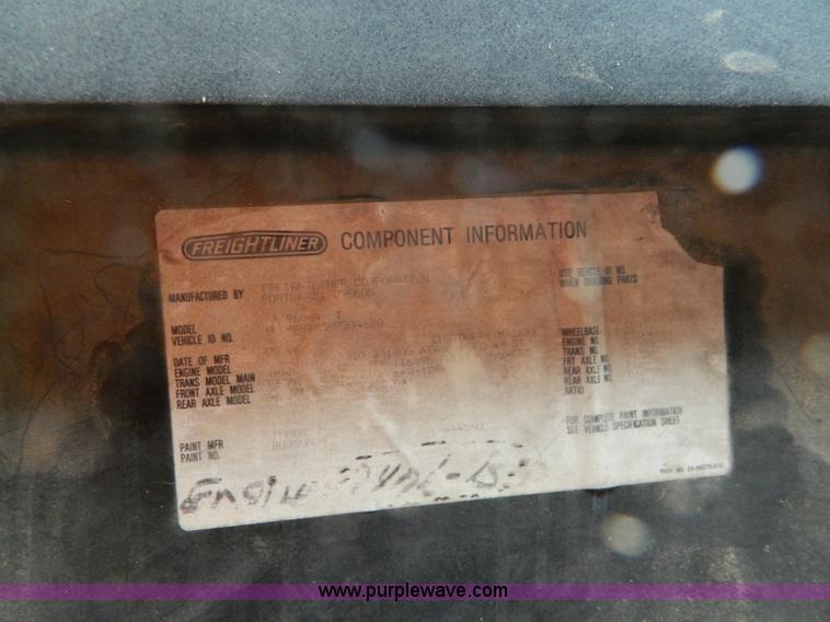 image for item D6140 1989 Freightliner FLA semi truck