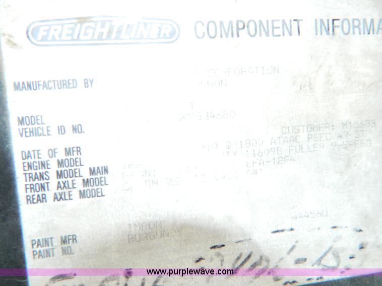 image for item D6140 1989 Freightliner FLA semi truck